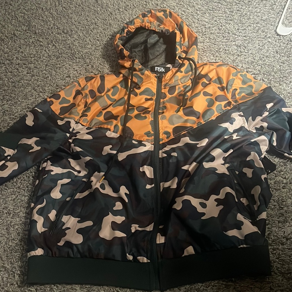 Camo windbreaker brand new